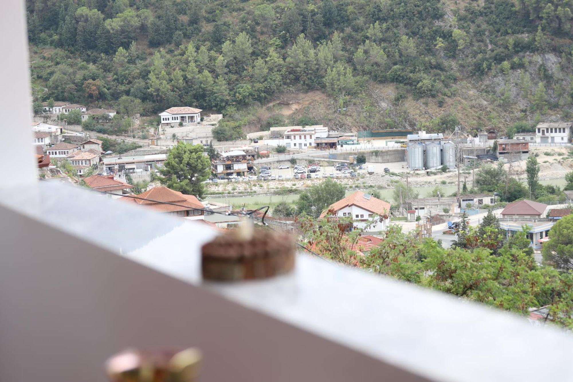 Vila Toska Berat Exterior photo